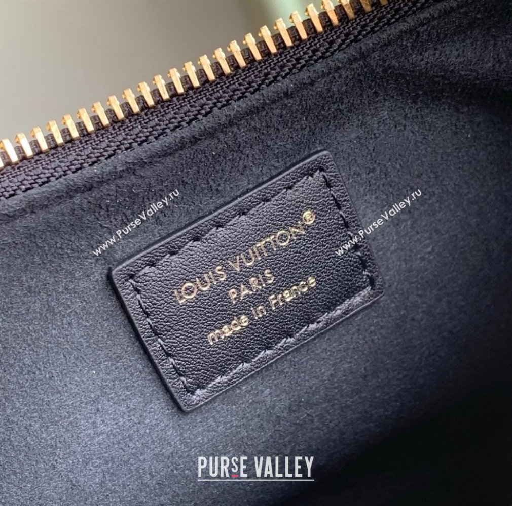 Louis Vuitton Pochette LV Bloom bag in Calfskin Leather M25525 Black 2025 (KI-2508110046)