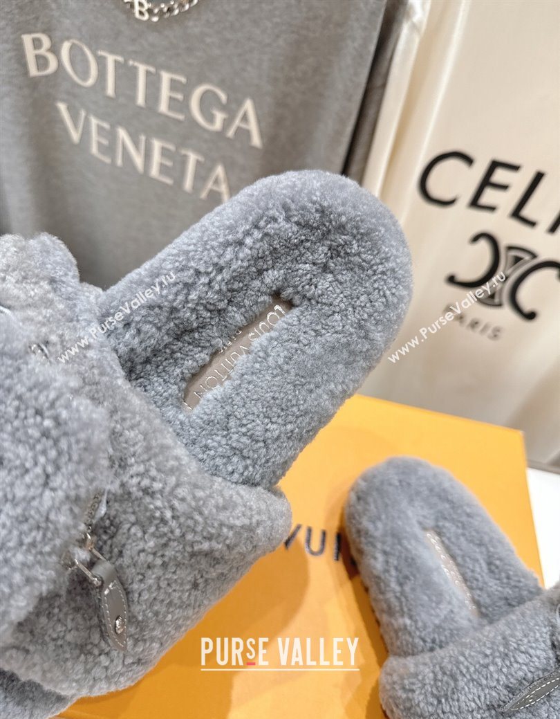 Louis Vuitton Shearling Flat Slides Sandal with Zip Pouch Grey 2025 LV082905 (MD-250829106)