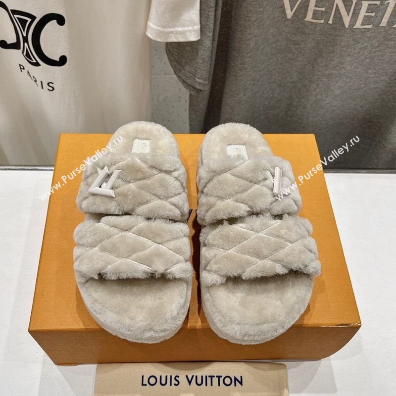 Louis Vuitton LV Bliss Comfort Shearling Platform Slides Sandal Grey 2025 LV082906 (MD-250829114)