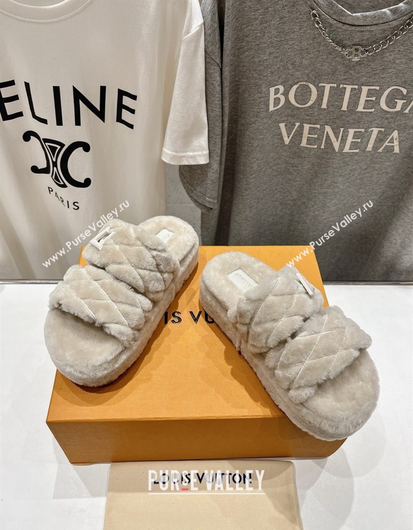 Louis Vuitton LV Bliss Comfort Shearling Platform Slides Sandal Grey 2025 LV082906 (MD-250829114)