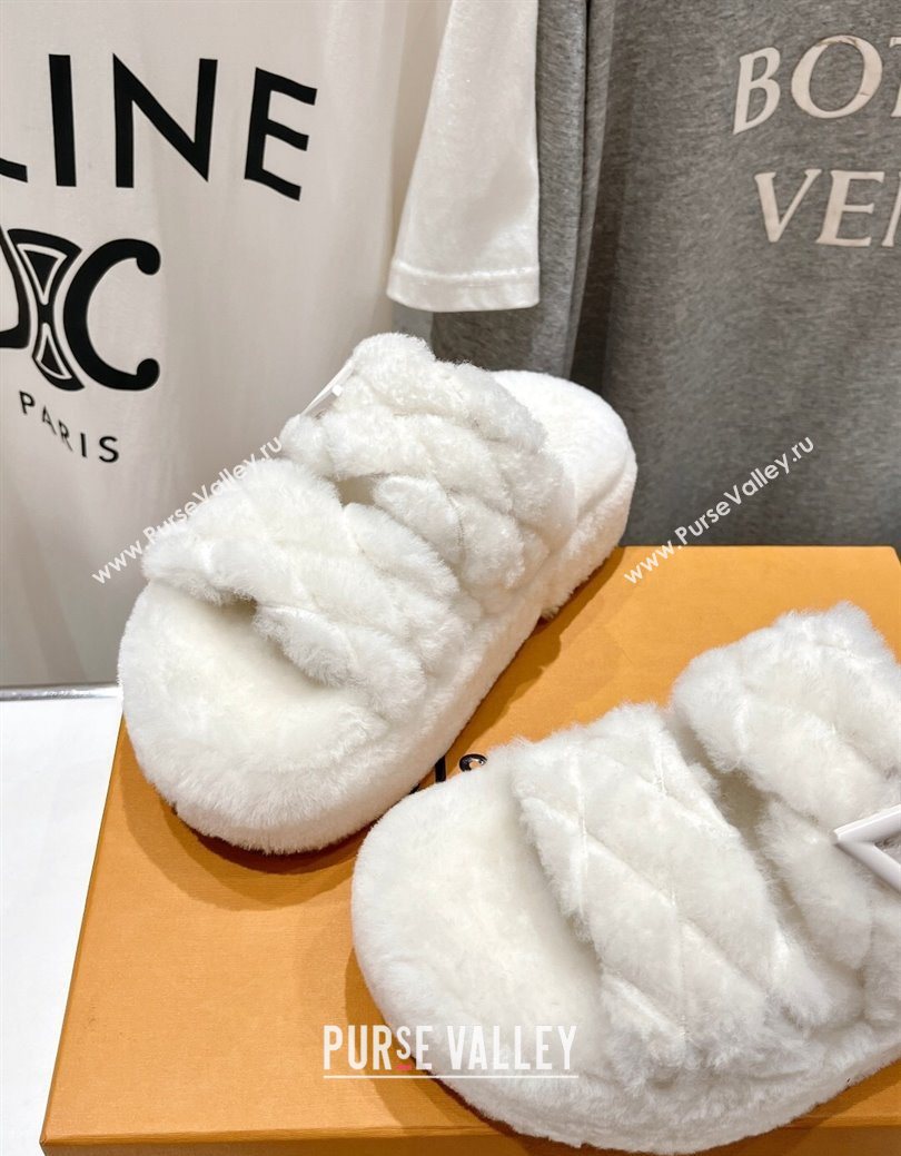 Louis Vuitton LV Bliss Comfort Shearling Platform Slides Sandal White 2025 LV082906 (MD-250829116)