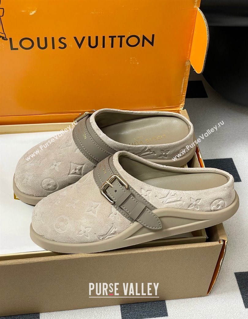 Louis Vuitton LV To-Go Flat Comfort Clog Mules in Suede with Buckle Beige Grey 2025 1AHLVU (MD-250829086)