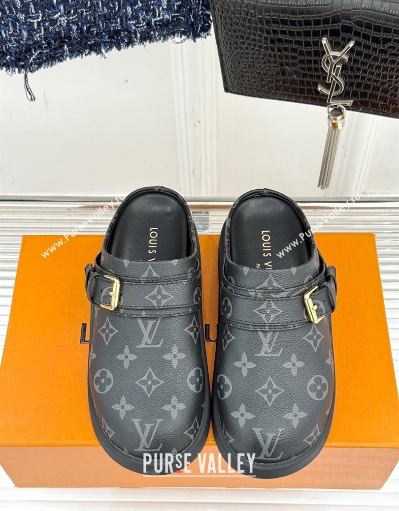 Louis Vuitton LV To-Go Flat Comfort Clog Mules in Monogram Canvas with Buckle Black 2025 1AHLVU (MD-250829082)