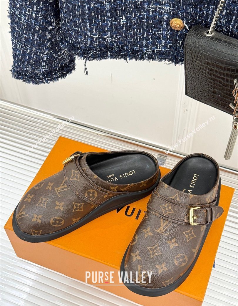 Louis Vuitton LV To-Go Flat Comfort Clog Mules in Monogram Canvas with Buckle Brown 2025 1AHLVU (MD-250829083)