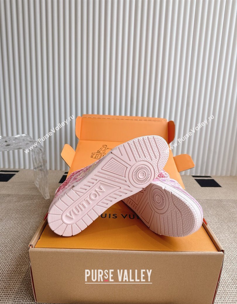 Louis Vuitton LV Trainer Sneakers in Crochet Raffia Straw Like 1AHTR5 Pink 2025 (KL-250829020)