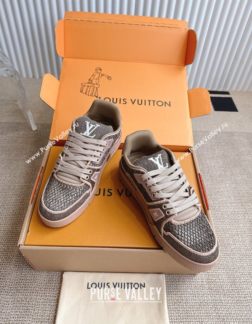 Louis Vuitton LV Trainer Sneakers in Crochet Raffia Straw Like 1AHTR5 Brown 2025 (KL-250829023)