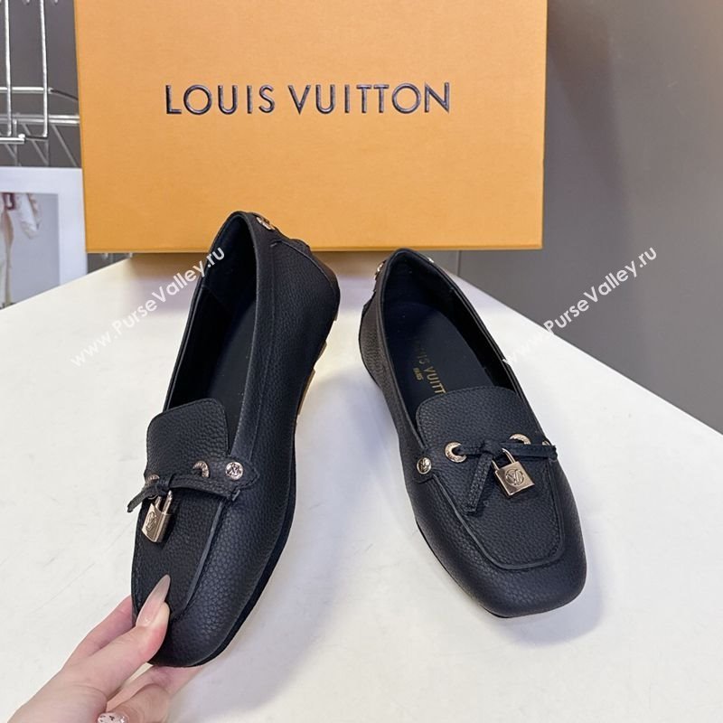 Louis Vuitton Flore Car Shoe Loafers in Grained Leather 1AICKY Black 2025 (MD-250829081)