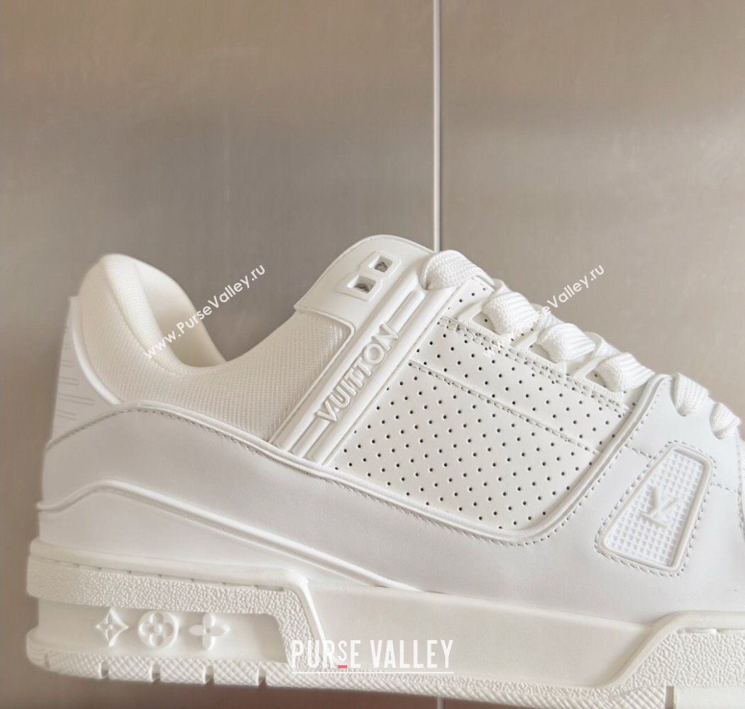 Louis Vuitton LV Trainer Sneakers in Perforated Leather White 2025 0829 (KL-250829026)