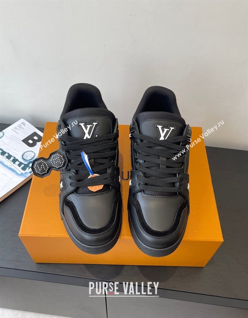 Louis Vuitton LV Trainer Sneakers in Plain Leather 1AIKR9 Black 2025 (HQG-250829033)