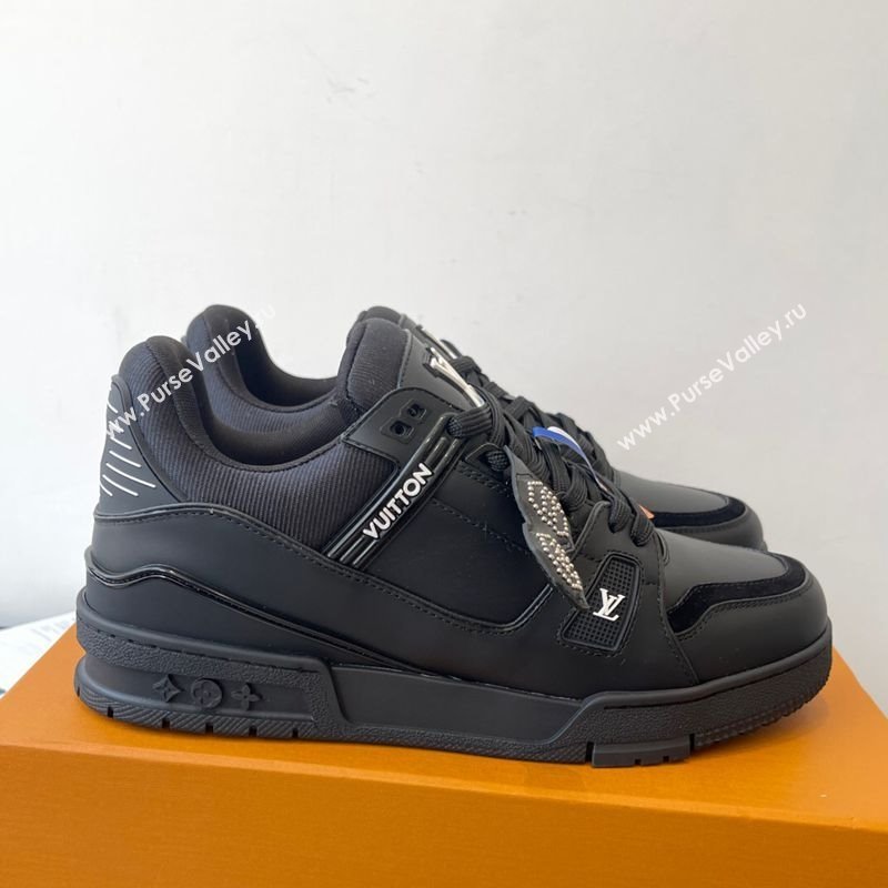 Louis Vuitton LV Trainer Sneakers in Plain Leather 1AIKR9 Black 2025 (HQG-250829033)
