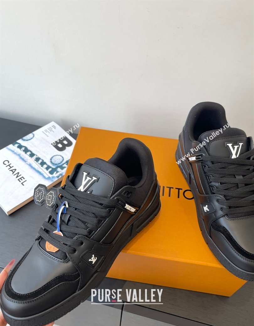 Louis Vuitton LV Trainer Sneakers in Plain Leather 1AIKR9 Black 2025 (HQG-250829033)