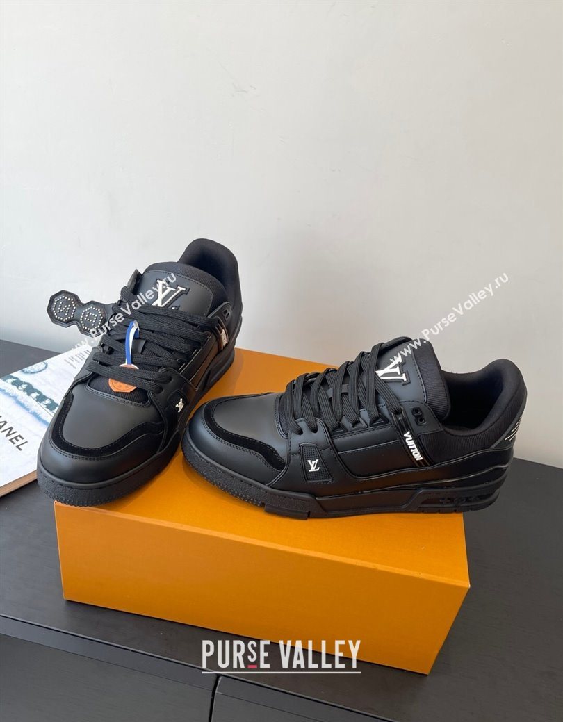 Louis Vuitton LV Trainer Sneakers in Plain Leather 1AIKR9 Black 2025 (HQG-250829033)
