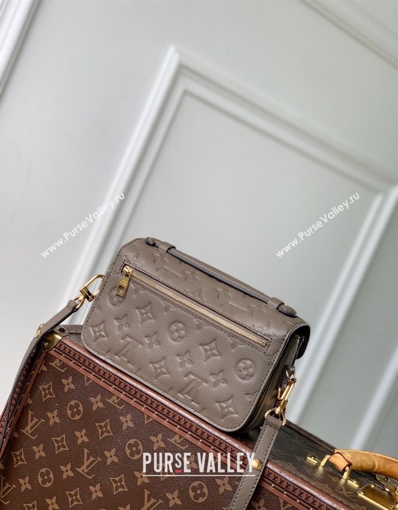 Louis Vuitton Pochette Metis East West Bag in Monogram Grained Leather M25910 Smoke Grey 2025 (KI-251008066)