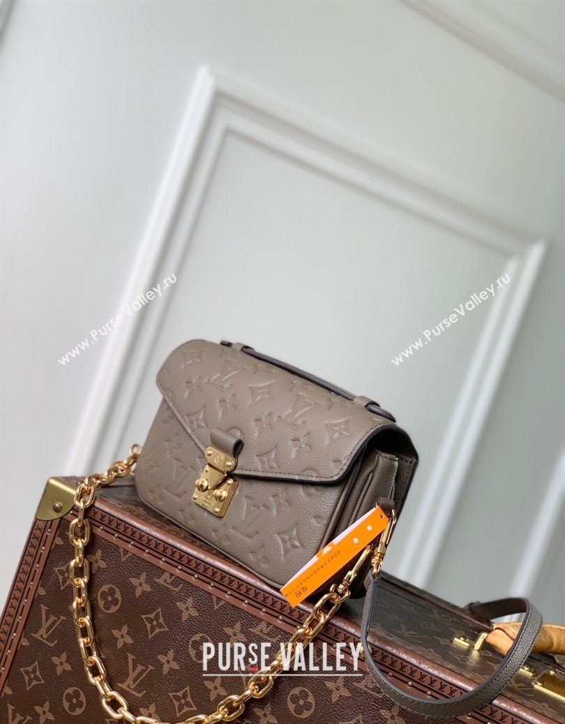 Louis Vuitton Pochette Metis East West Bag in Monogram Grained Leather M25910 Smoke Grey 2025 (KI-251008066)