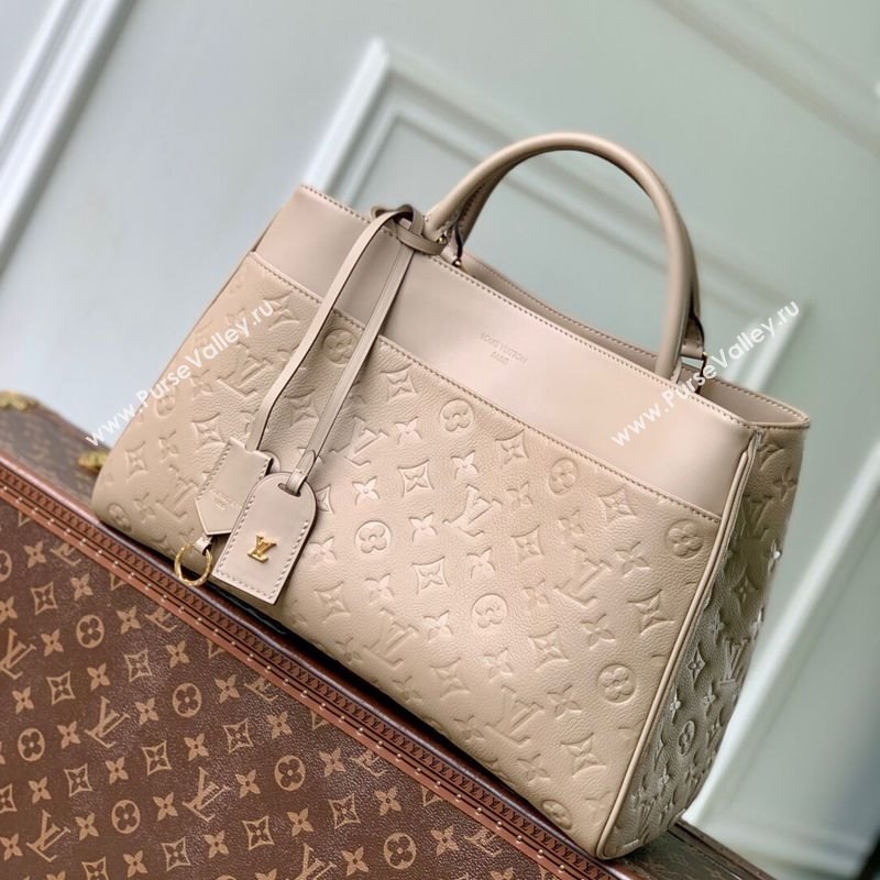 Louis Vuitton Avenue MM Tote Bag in Monogram Leather Beige 2025 M25575 (KI-251008069)
