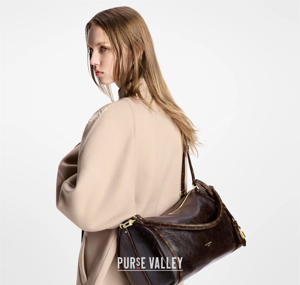 Louis Vuitton Express MM bag in Calfskin leather Acajou Brown 2025 M26359 (KI-251008076)