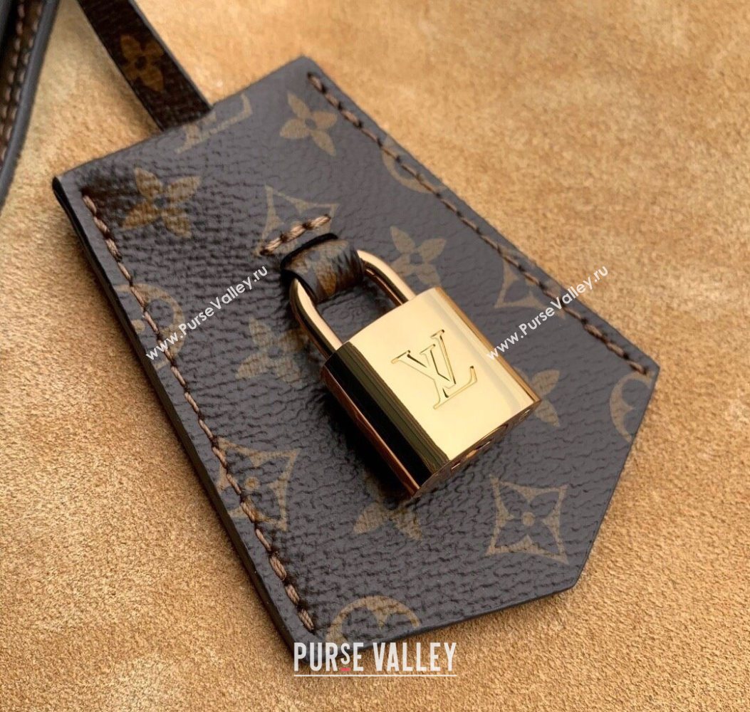 Louis Vuitton Express MM bag in Suede M26358 Hazelnut Brown 2025 (KI-251008078)