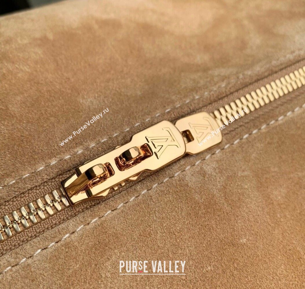 Louis Vuitton Express MM bag in Suede M26358 Hazelnut Brown 2025 (KI-251008078)
