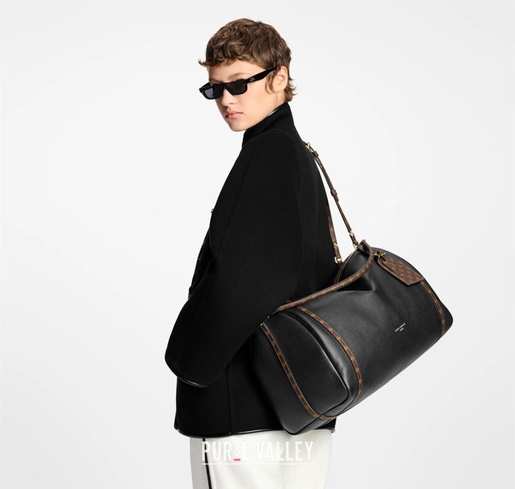 Louis Vuitton Express Travel bag in Calfskin leather Black 2025 M26037 (KI-251008080)