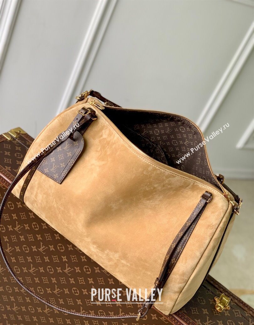 Louis Vuitton Express Travel bag in Suede Hazelnut Brown 2025 M26451 (KI-251008081)