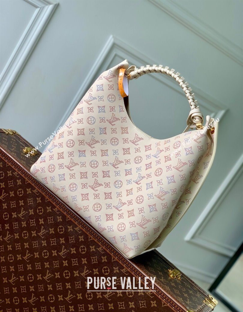 Louis Vuitton Carmel Hobo Bag in Mahina Perforated Calfskin M25894 Dream Cream 2025 (KI-251008084)