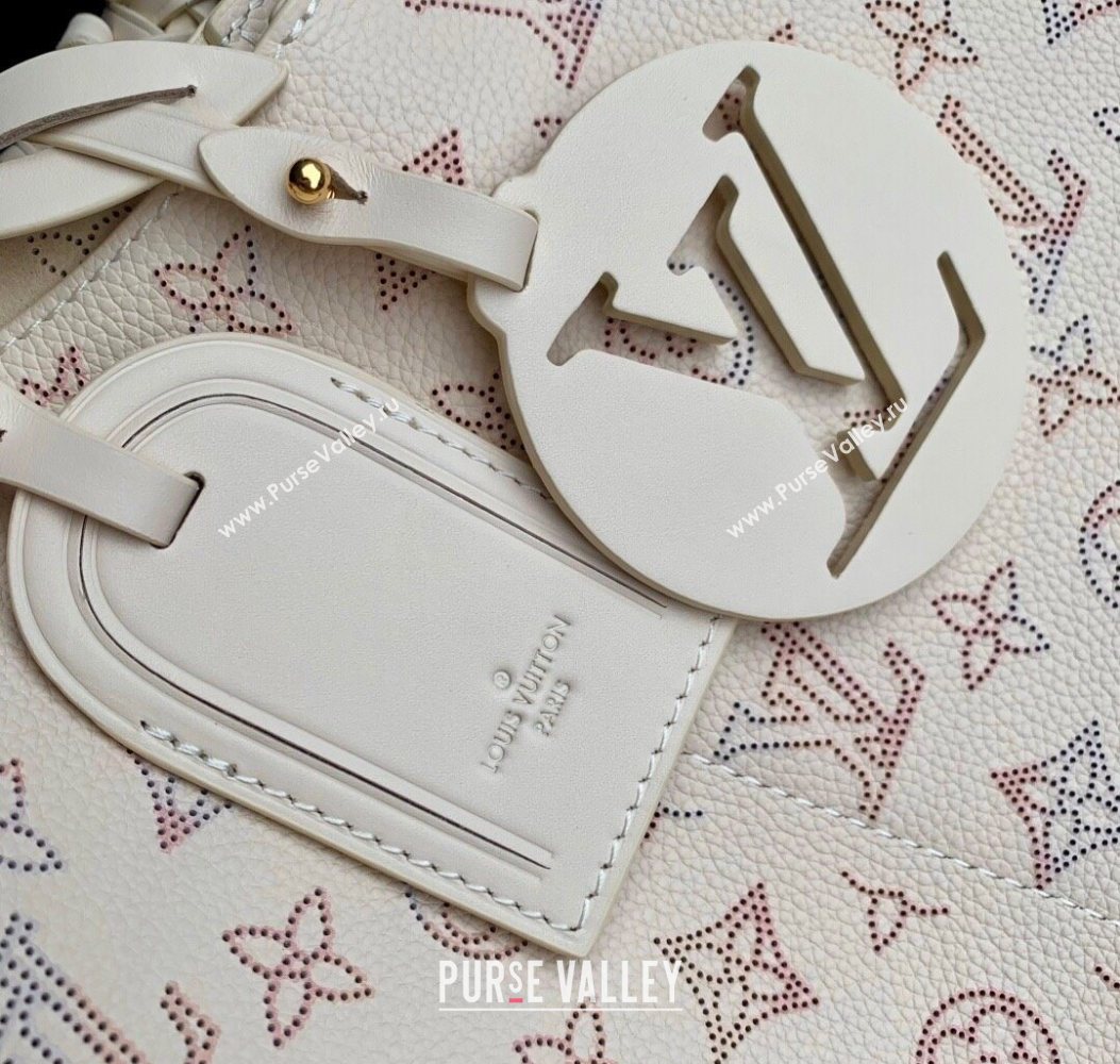 Louis Vuitton Carmel Hobo Bag in Mahina Perforated Calfskin M25894 Dream Cream 2025 (KI-251008084)