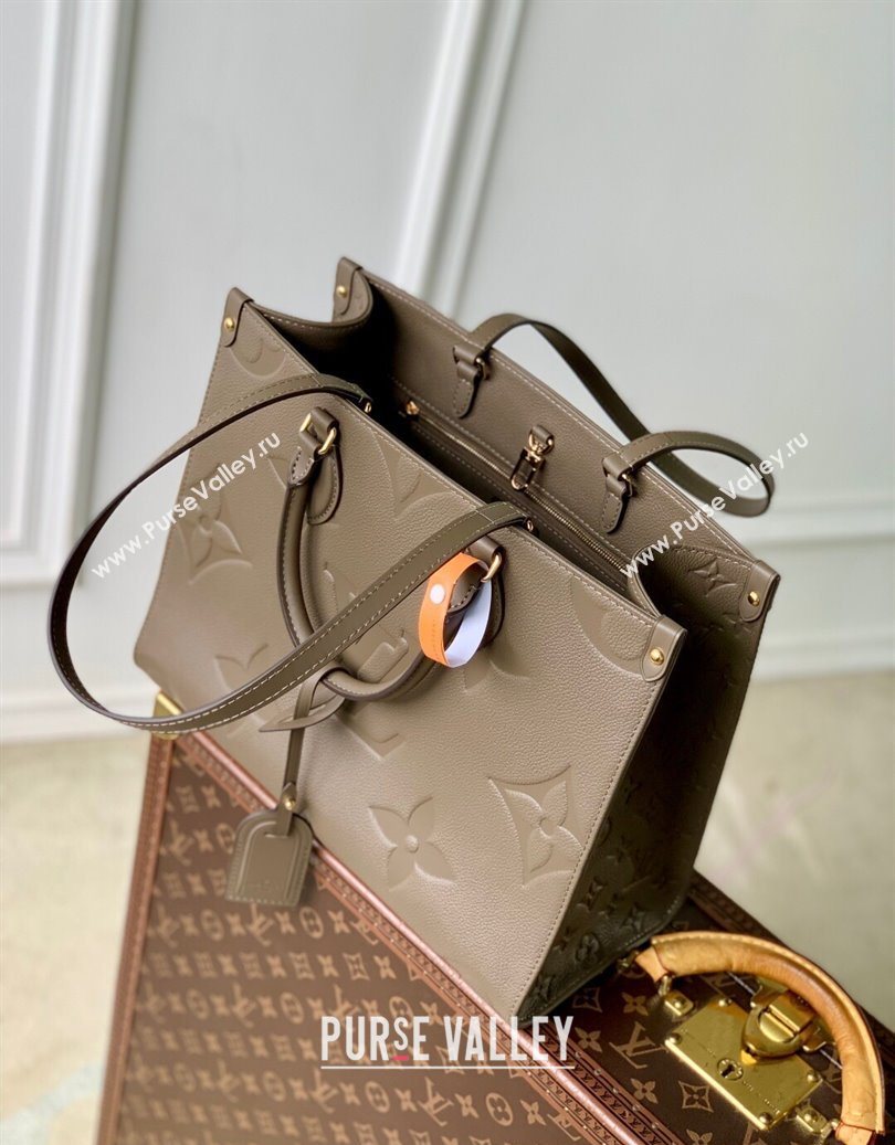 Louis Vuitton Onthego MM Tote Bag in Maxi Monogram Leather Smoke Grey M25523 2025 (KI-251008085)