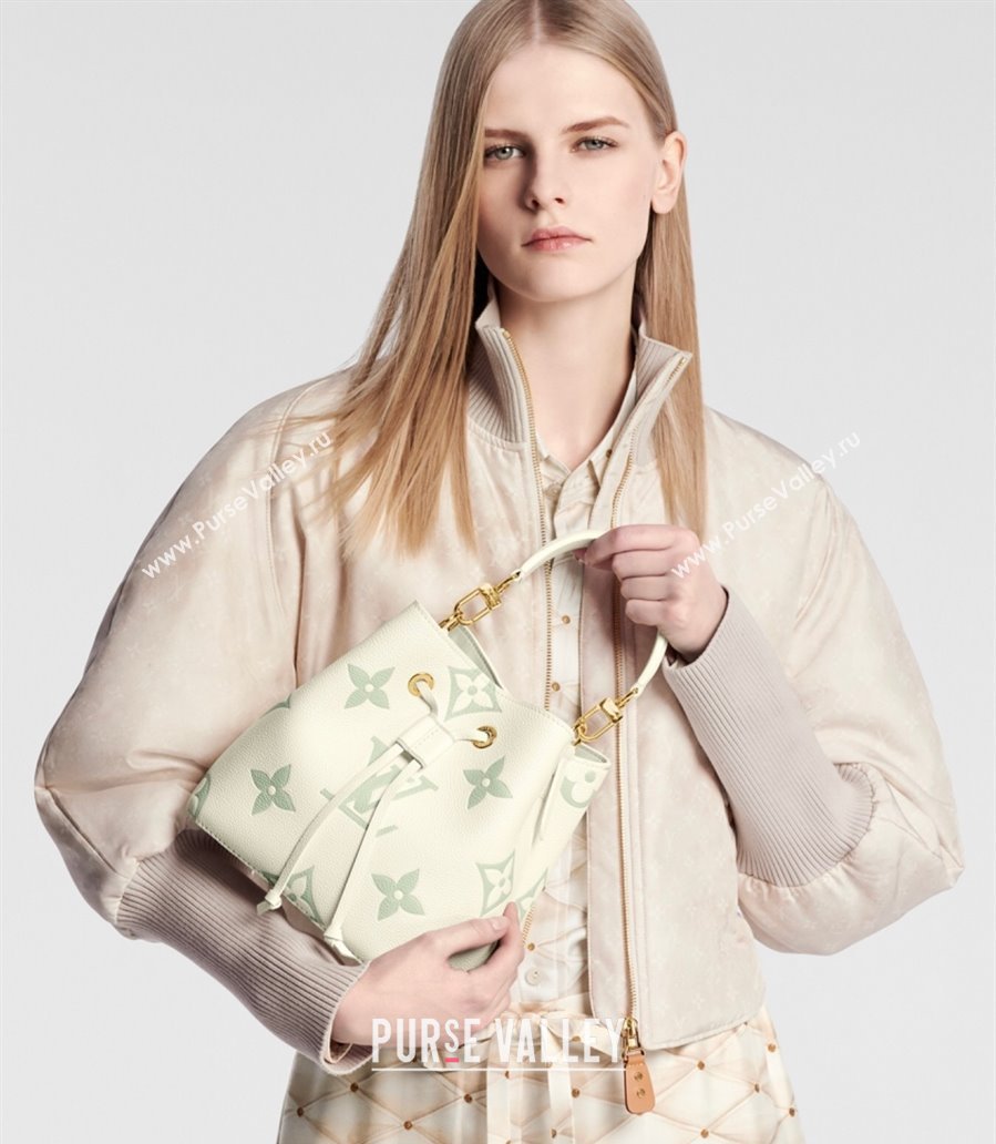 Louis Vuitton Neonoe BB Bucket bag in Maxi Monogram Leather Misty Lilac Purple 2025 M25675 (KI-251009001)