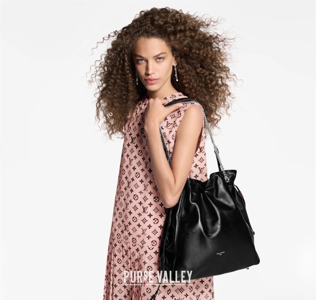 Louis Vuitton Off Duty Backpack Vibe Bag in Black Lamb leather M25522 2025 (KI-251009002)