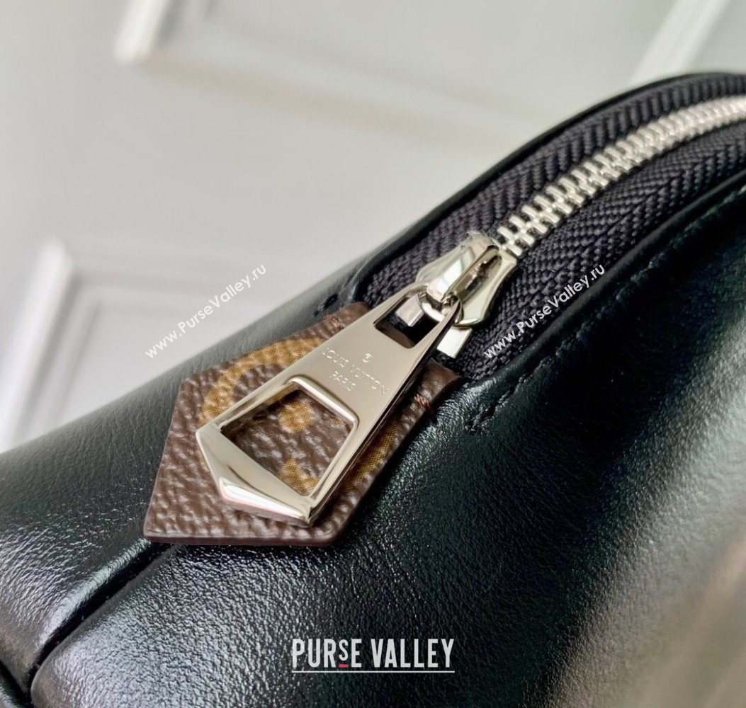 Louis Vuitton Cosmetic Pouch MM in Black Lambskin leather M15206 2025 (KI-251009006)