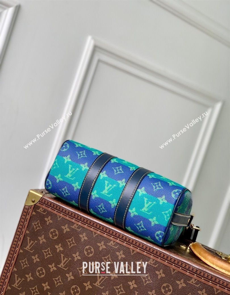 Louis Vuitton Keepall Bandouliere 25 Bag in Blue Stripes Monogram Heritage Canvas M25786 2025 (KI-251008055)