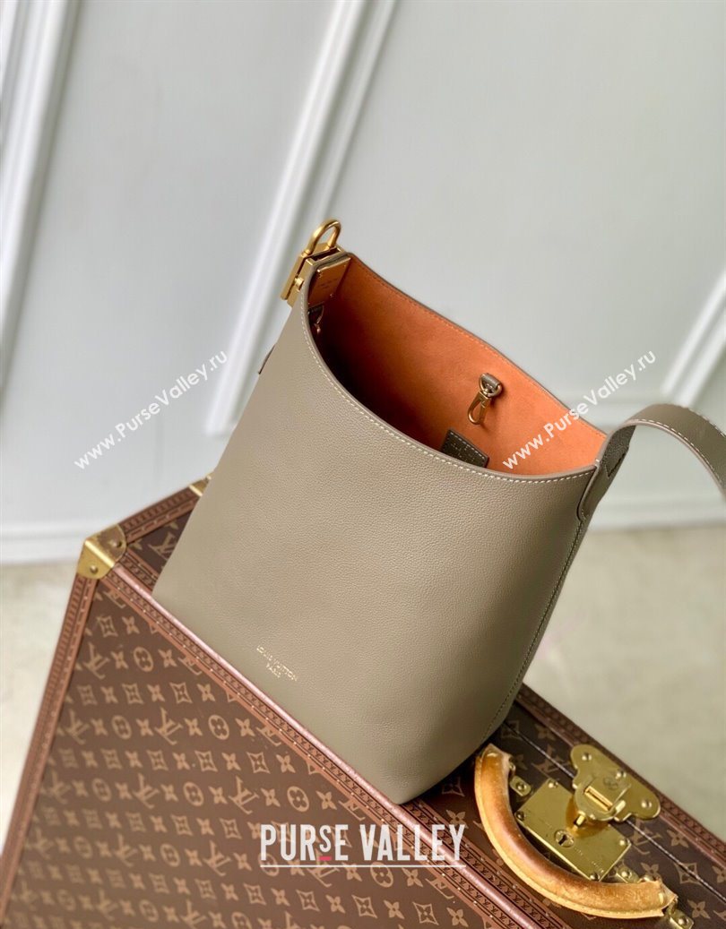Louis Vuitton Low Key Hobo PM bag in Calfskin M15205 Smoke Grey 2025 (KI-251009019)