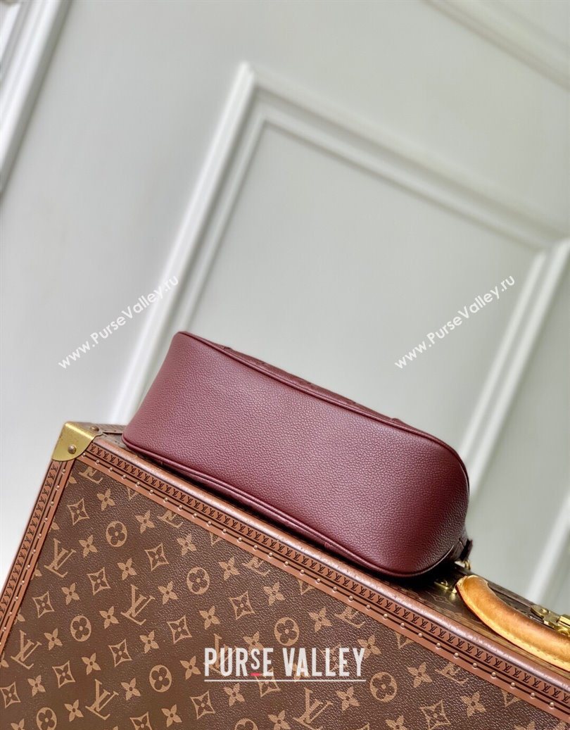 Louis Vuitton Boulogne Shoulder bag in Embossed Grained Leather Grenat Red 2025 M25827 (KI-251009036)