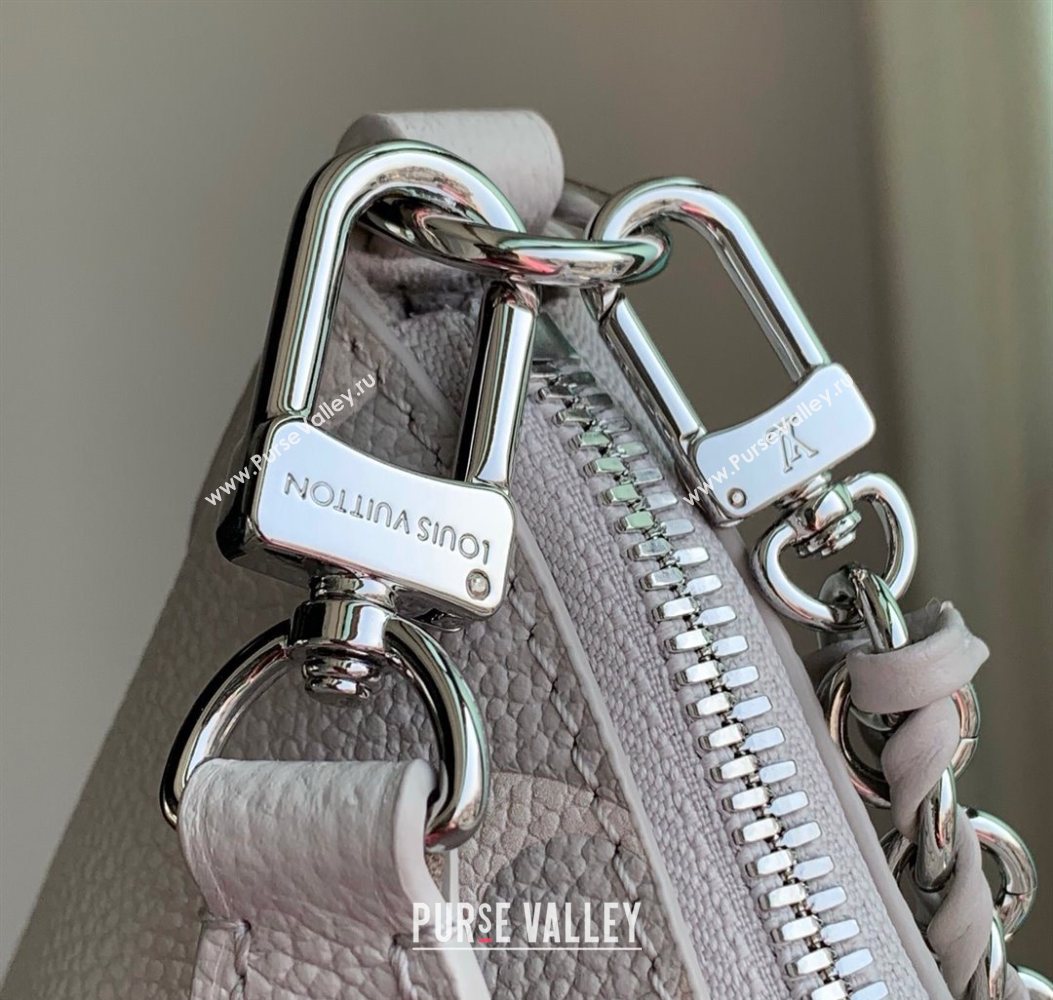 Louis Vuitton Boulogne Shoulder bag in Bicolor Grained Leather Grey 2025 M14211 (KI-251009037)