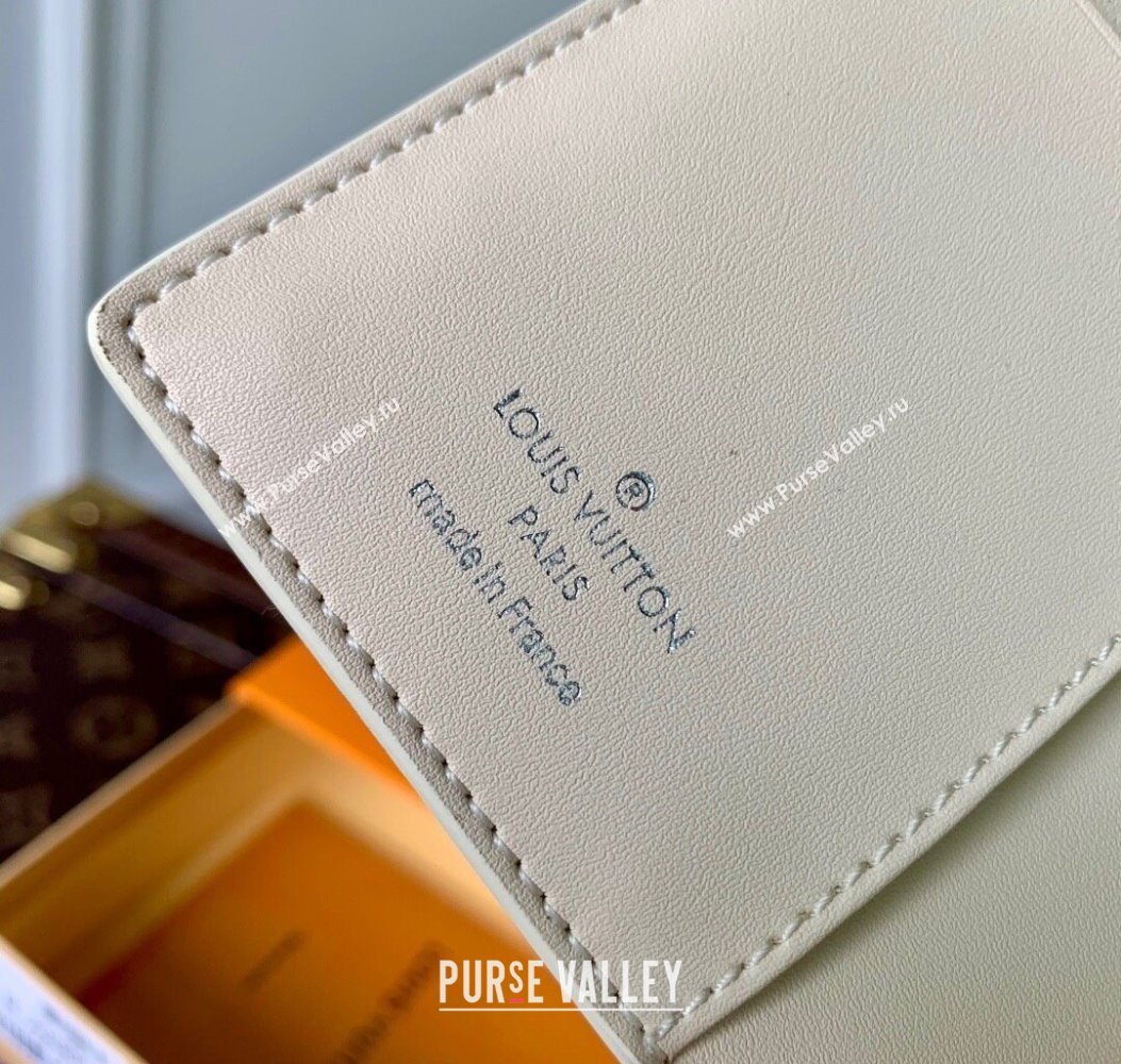 Louis Vuitton Small Ring Agenda Cover in Monogram Leather Cream White 2025 R20005 (KI-251009040)