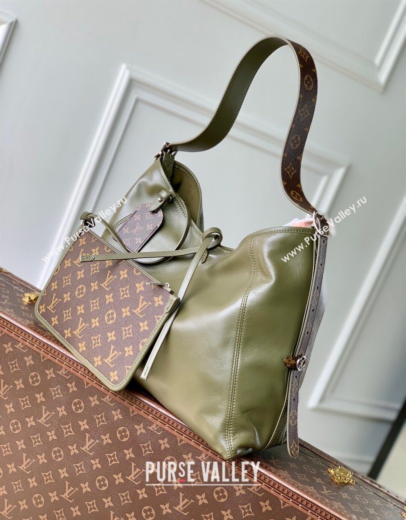 Louis Vuitton Carryall Vibe MM Bag in Dark Kaki Lamb leather M14268 2025 (KI-251009021)