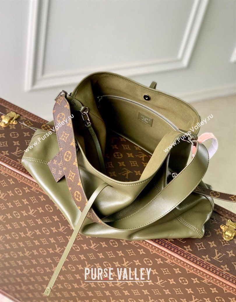 Louis Vuitton Carryall Vibe MM Bag in Dark Kaki Lamb leather M14268 2025 (KI-251009021)