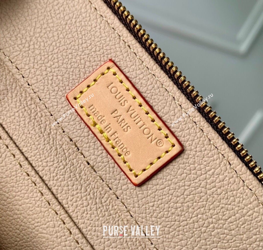 Louis Vuitton Nice Beauty Pouch in Monogram canvas M83079 2025 (KI-251009022)