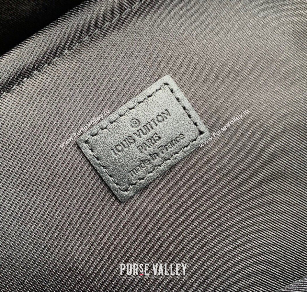 Louis Vuitton Mens Weekender Bag in Monogram Eclipse Canvas 2025 M11512 (KI-251009024)