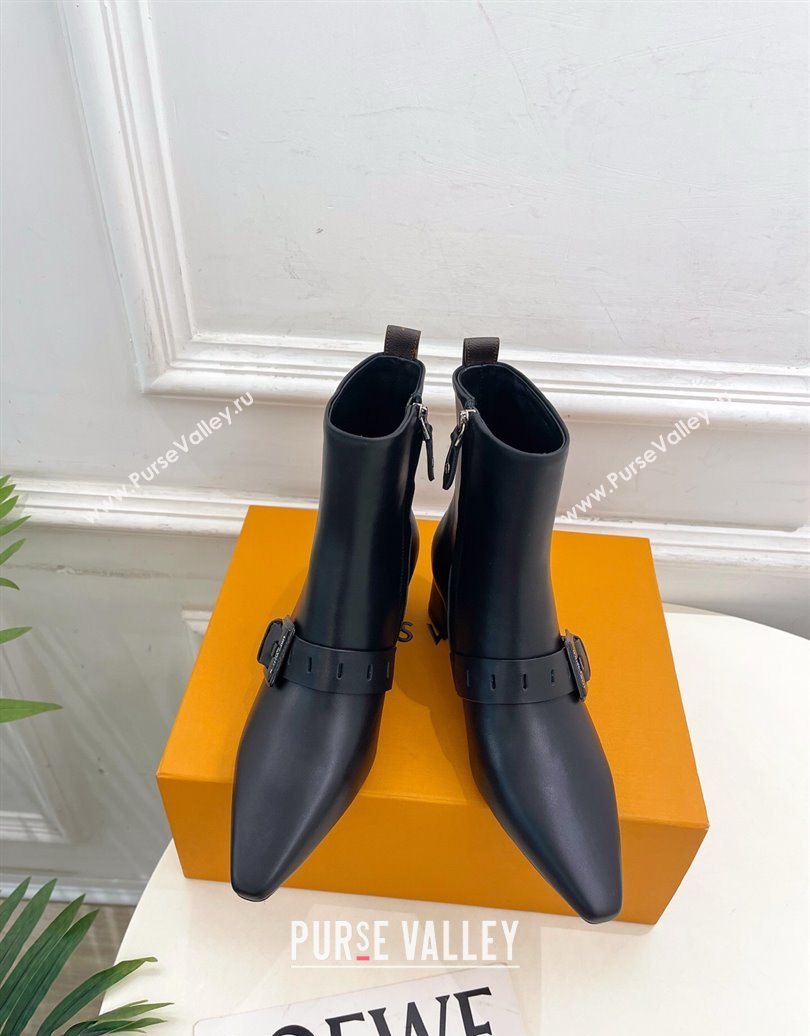 Louis Vuitton Fusee Heel Ankle Boots 5cm in Calf Leather with Buckle Strap Black 2025 (MD-251022007)