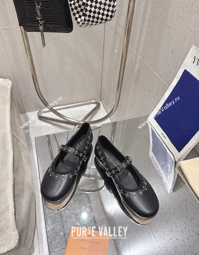Louis Vuitton Romy Flat Ballerinas Flat in Leather and Studs 1AICXL Black 2025 (MD-251022082)
