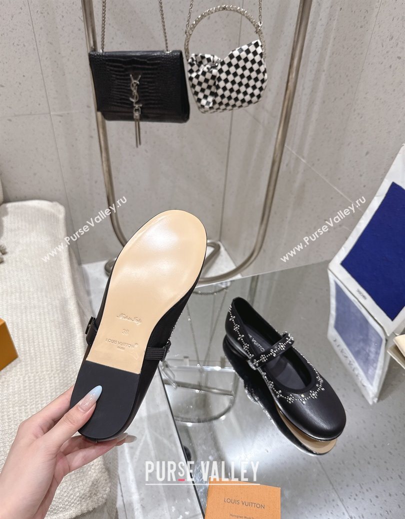 Louis Vuitton Romy Flat Ballerinas Flat in Leather and Studs 1AICXL Black 2025 (MD-251022082)