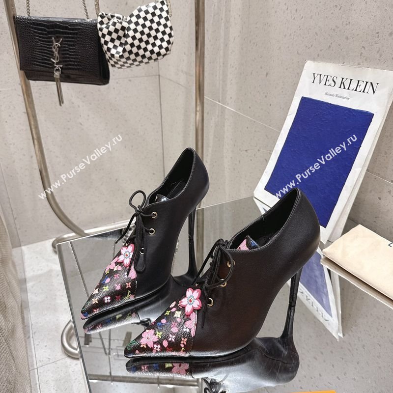 Louis Vuitton LV x TM Monogram Canvas and Calf Leather Laced-up Pumps 9cm Black 2025 LV102203 (MD-251022026)