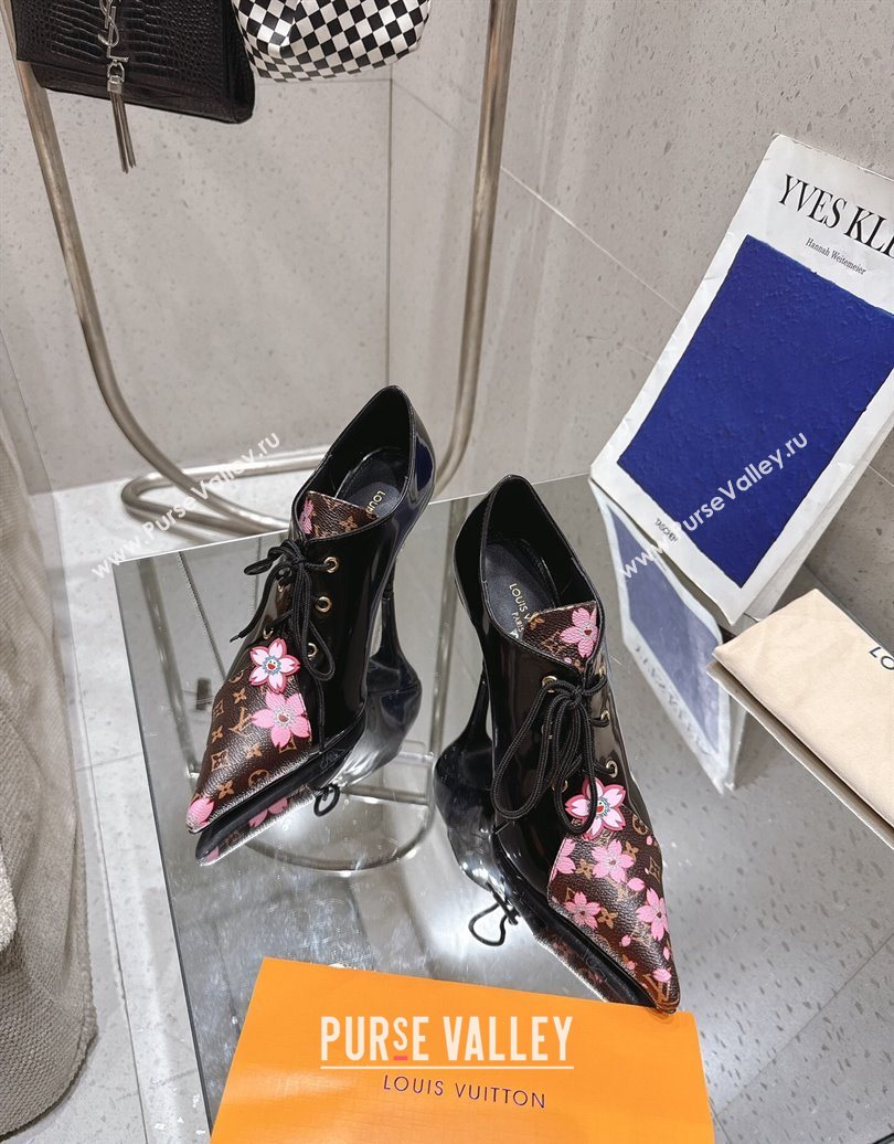 Louis Vuitton LV x TM Monogram Canvas and Patent Leather Laced-up Pumps 9cm Black 2025 LV102203 (MD-251022028)