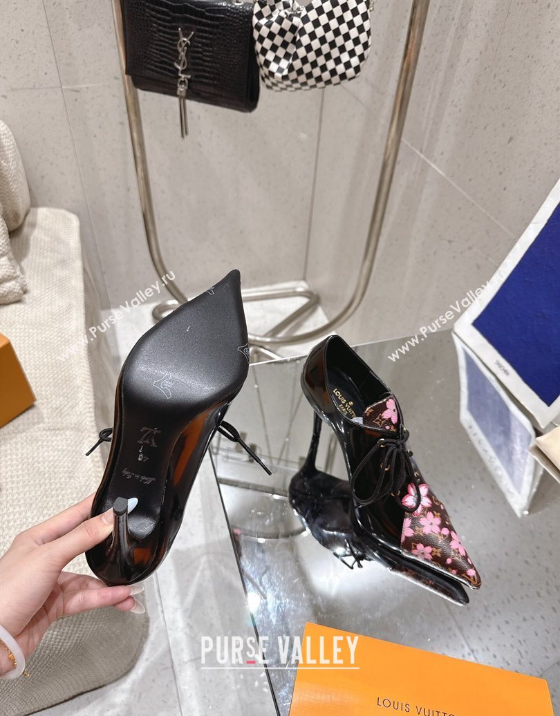 Louis Vuitton LV x TM Monogram Canvas and Patent Leather Laced-up Pumps 9cm Black 2025 LV102203 (MD-251022028)