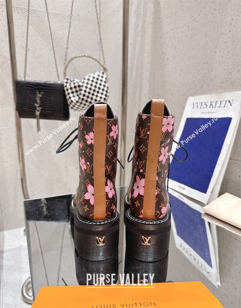Louis Vuitton LV x TM Monogram Canvas and Leather Laced-up Ankle Boots Brown/Cherry Pink 2025 LV102204 (MD-251022029)