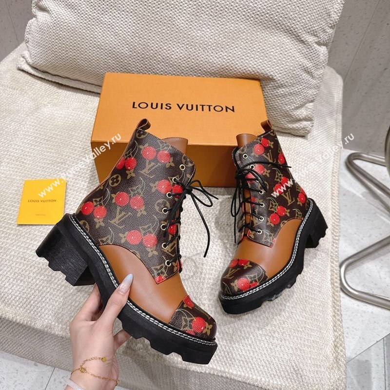 Louis Vuitton LV x TM Monogram Canvas and Leather Laced-up Ankle Boots Brown/Cherry Red 2025 LV102204 (MD-251022032)
