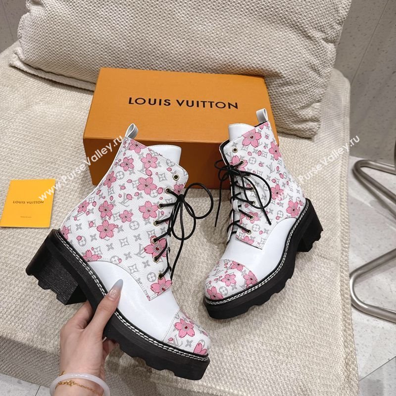 Louis Vuitton LV x TM Monogram Canvas and Leather Laced-up Ankle Boots White 2025 LV102204 (MD-251022033)