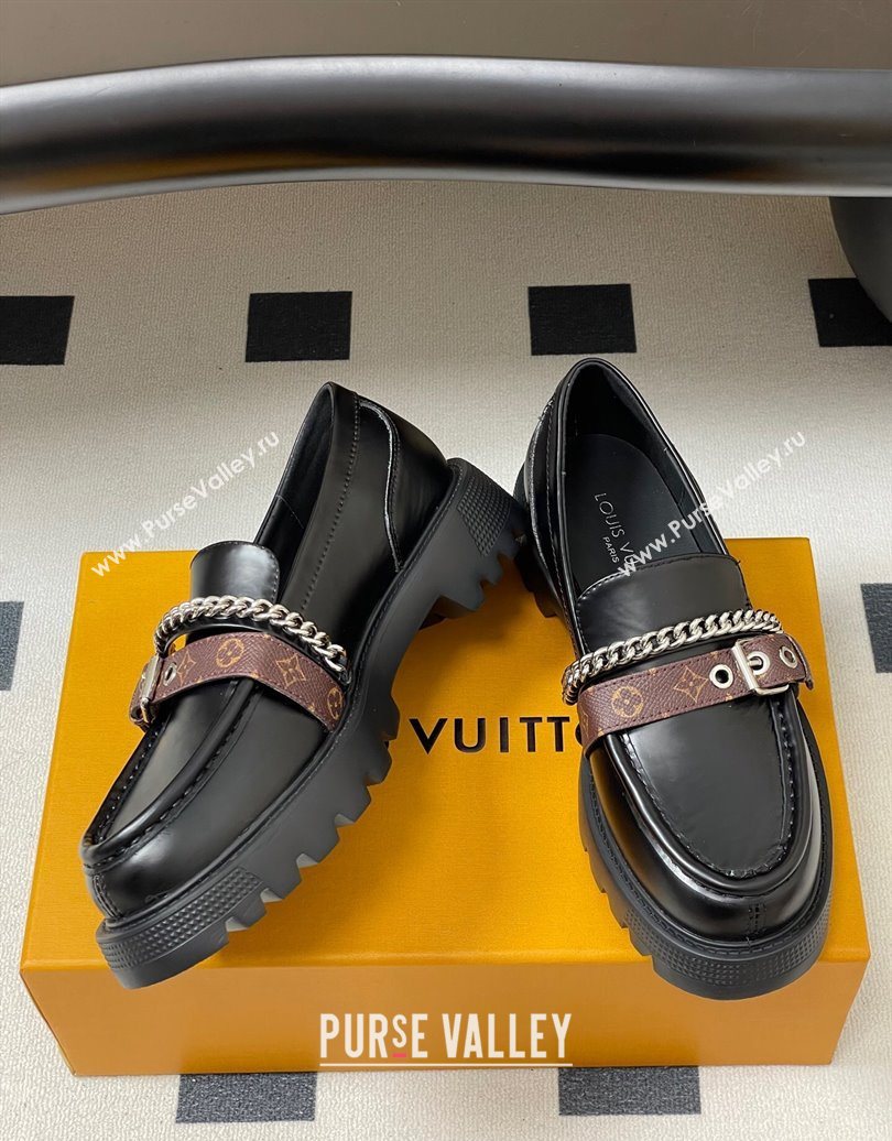 Louis Vuitton LV Vibe Loafers with Chain and and Buckle Strap Black2 2025 (MD-251022074)