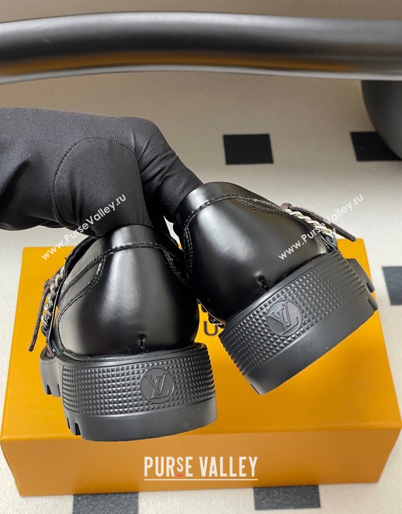 Louis Vuitton LV Vibe Loafers with Chain and and Buckle Strap Black2 2025 (MD-251022074)